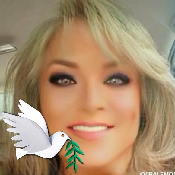 Meet your Posher, Yvette - Picture 1 of 1